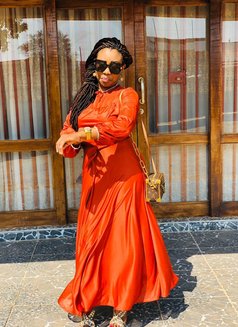 Cheril. B - escort in Cape Town Photo 2 of 3