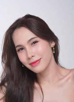 Cherin - escort in Seoul Photo 10 of 11
