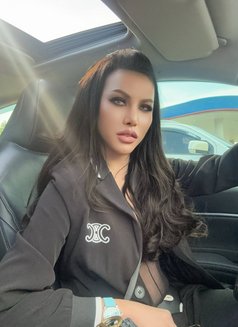 Chernutthiga Surachaisatikul - Transsexual escort in Bangkok Photo 6 of 6