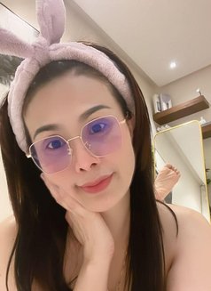 Cherry Bahrain - masseuse in Al Manama Photo 6 of 11