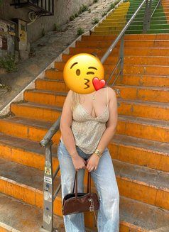 Cherry Cam and Real Meet - escort in New Delhi Photo 6 of 7