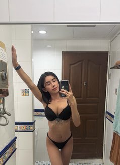 Cherry Chereeya 🇹🇭 - masseuse in Singapore Photo 2 of 6