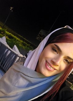 Cherry - Acompañantes transexual in Cairo Photo 2 of 6