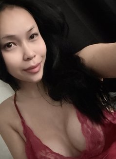 Cherry Elise - Transsexual escort in Cebu City Photo 2 of 7