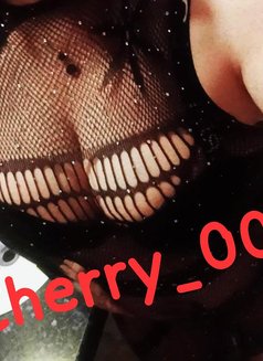 Cherry - escort in Kolkata Photo 1 of 2