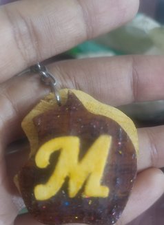 Cherry - Masajista in New Delhi Photo 1 of 2