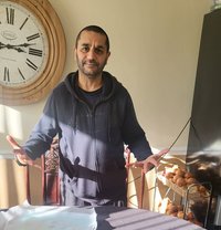 Cherry - Masajista in New Delhi