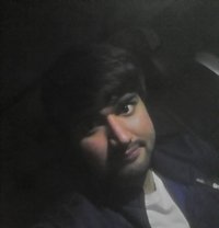 Cherry - Masajista in New Delhi