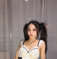 Cherry - escort in Bali Photo 2 of 6