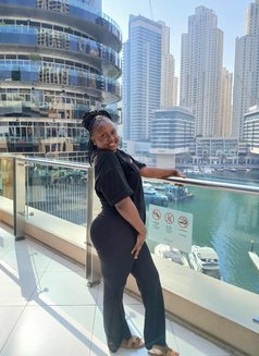 Cherry - puta in Dubai Photo 1 of 1