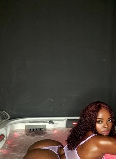 Cherry - escort in Dubai Photo 19 of 20