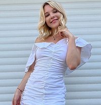 Cherry - escort in London