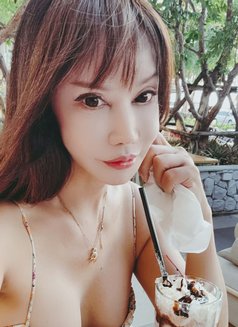 Cherry Sweet - escort in Taipei Photo 3 of 6