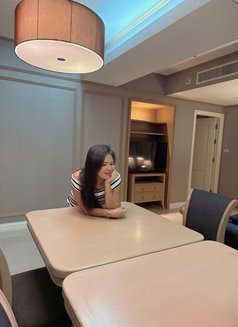 Cherry - escort in Bangkok Photo 3 of 5
