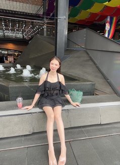 Cherry - escort in Bangkok Photo 4 of 6