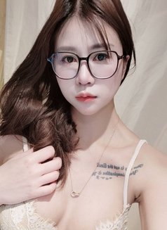 Lilly - escort in Bangkok Photo 2 of 8