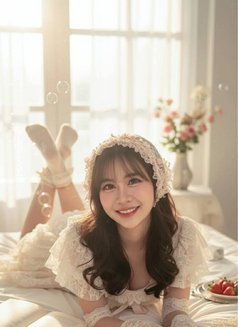 Lilly - escort in Bangkok Photo 3 of 8