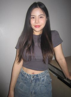 Cherry - puta in Doha Photo 4 of 5