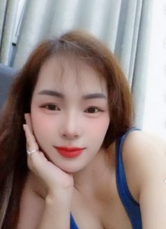 Cherry - dominatrix in Muscat Photo 2 of 2