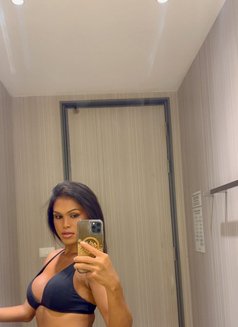 Cherry - Transsexual escort in Phuket Photo 2 of 2