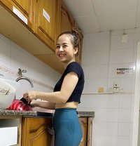 Cherry - puta in Abu Dhabi Photo 1 of 4