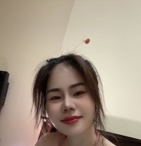 Cherry - escort in Abu Dhabi