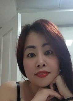 Cherry - escort in Dubai Photo 1 of 7