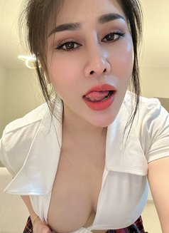 Cherry - escort in Hofuf Photo 3 of 5