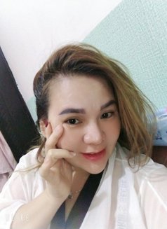 Cherry - escort in Hyderabad Photo 4 of 7