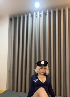 Cherry - escort in Ho Chi Minh City Photo 4 of 6