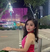 cherry - escort in Singapore