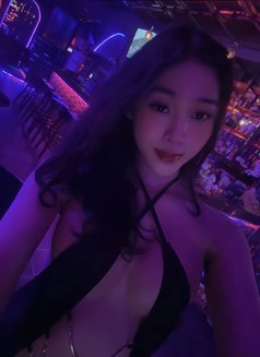 Cherry - Transsexual adult performer in Ho Chi Minh City Photo 2 of 4