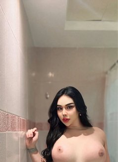 Cherry Vip Private Room - Transsexual escort in Abu Dhabi Photo 22 of 23