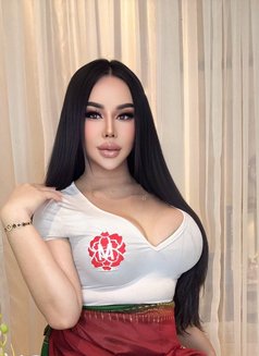 Cherry Vip Private Room - Transsexual escort in Abu Dhabi Photo 24 of 24