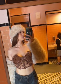 Cherry available now and leave on 7th - Transsexual escort in Okinawa Island Photo 6 of 7