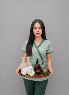 Cherry Young🇹🇭 - masseuse in Abu Dhabi Photo 6 of 7