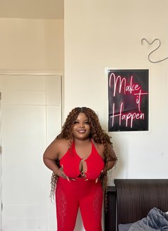 Chery - escort in Beirut Photo 1 of 5