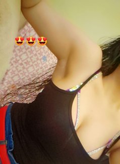 Chery - escort in Riyadh Photo 5 of 6