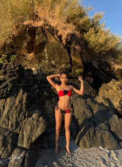 Chescake - Transsexual escort in Manila Photo 14 of 27