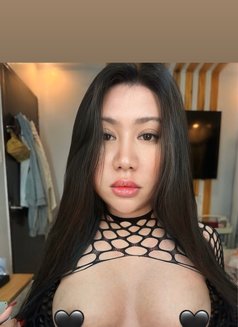 Cheska - Transsexual escort in Singapore Photo 11 of 16