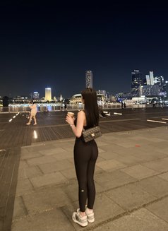 Cheska - escort in Manila Photo 12 of 13