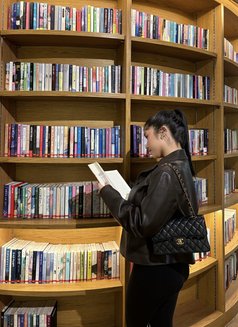 Cheska - escort in Manila Photo 3 of 17