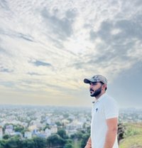 Chex - Acompañantes masculino in Ahmedabad