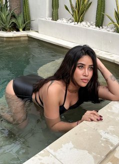 Cheza Hot in Bali - puta in Bali Photo 13 of 17