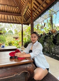 Chiara R - escort in Bali Photo 7 of 7