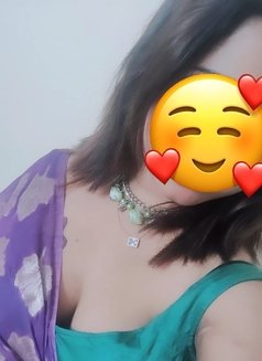 Gracy - escort in Hyderabad Photo 2 of 6