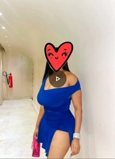 Chichi - escort in Abidjan Photo 1 of 3