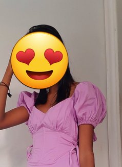 Chichi - escort in Colombo Photo 3 of 5