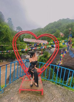 Chick's with Dick (Abena katwal) - Dominadora transexual in Kathmandu Photo 7 of 8