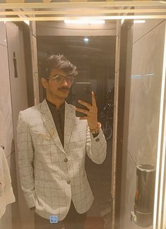 Chief - Male escort in New Delhi Photo 2 of 5